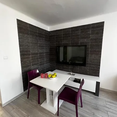 I&T Apartman V Srdci Broumova Exterior photo